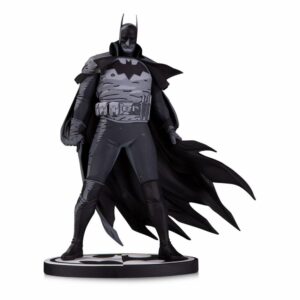 Batman Black & White Estatua 1/10 Batman by Mike Mignola