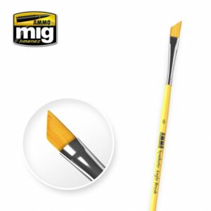 Ammo: 6 Synthetic Angle Brush (A.MIG-8607)