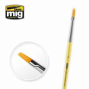 Ammo: 4 Synthetic Flat Brush (A.MIG-8620)