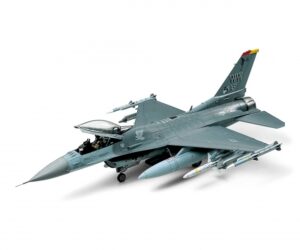 Tamiya: 1:48 – F-16CJ Fighting Falcon Lockheed Mar (300061098)