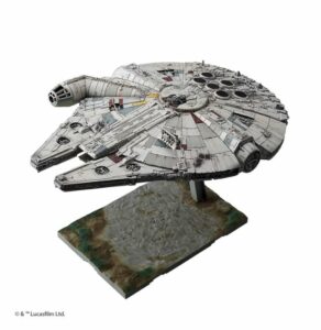 Revell: 1:144 Star Wars Millennium Falcon: The Last Jedi