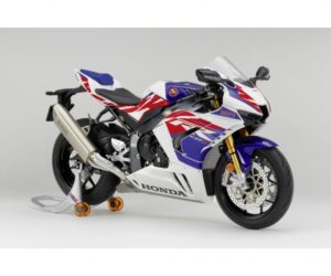 Tamiya 1:12 Honda CBR 1000RR-R Firebl. SP 30.º (300014141)