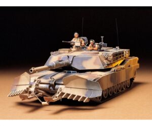 Tamiya: 1:35 US MBT M1A1 Abrams w/Mine Plow (300035158)
